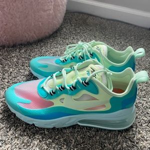 Nike air max 270 react ‘psychedelic art’